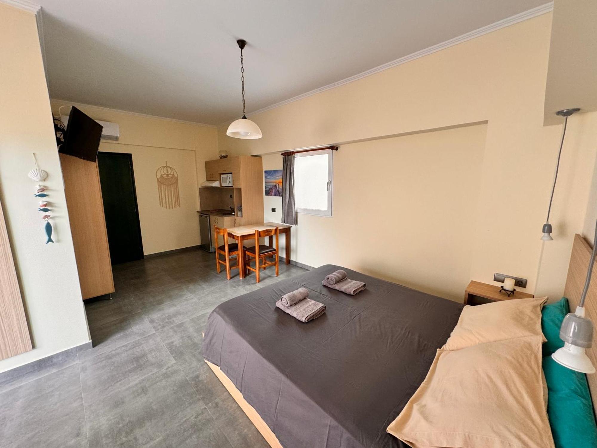 Callista Sea View Or Garden Kíssamos Екстериор снимка